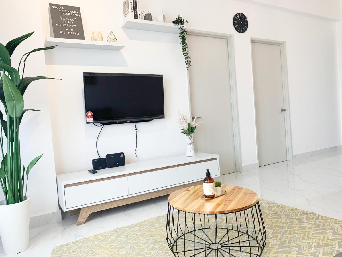 Netflix Two Bedroom Troika Kota Bharu Homestay 182 Esterno foto