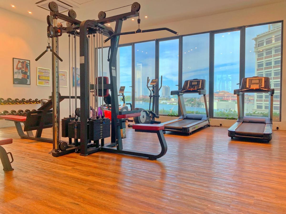 Netflix Two Bedroom Troika Kota Bharu Homestay 182 Esterno foto
