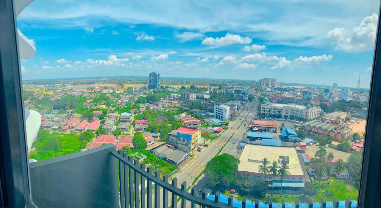Netflix Two Bedroom Troika Kota Bharu Homestay 182 Esterno foto