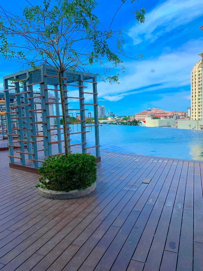 Netflix Two Bedroom Troika Kota Bharu Homestay 182 Esterno foto